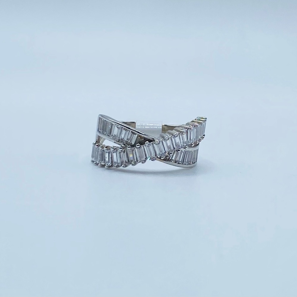 NWT 1.90CTW Rhodium Over Sterling Silver Ring And Beautiful Gift Box Or Gift Bag